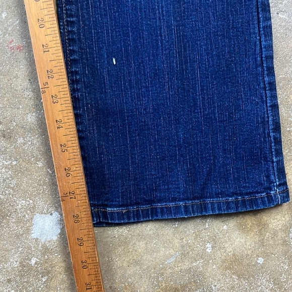 Levi's 512 Slimming bootcut
Size: 12 Short - Picture 8 of 8